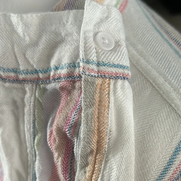 Beachlunchlounge button-up top. - Picture 5 of 10